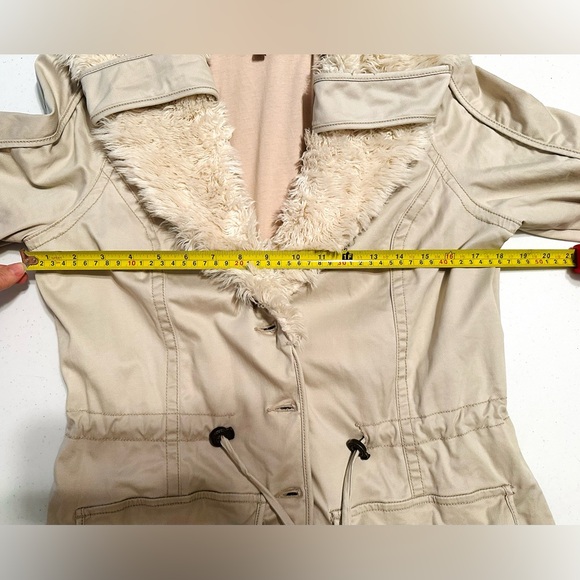 Twill Twenty Two Cream Jacket - Picture 8 of 8